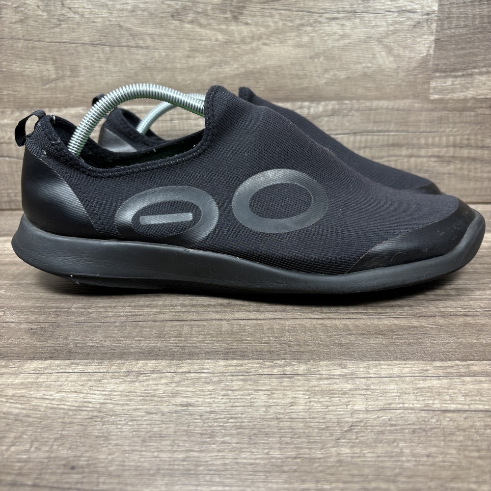 Oofos OOmg eeZee Low Slip-On Black Mens US Size 12 EUR 45 1012023-92 Sneakers